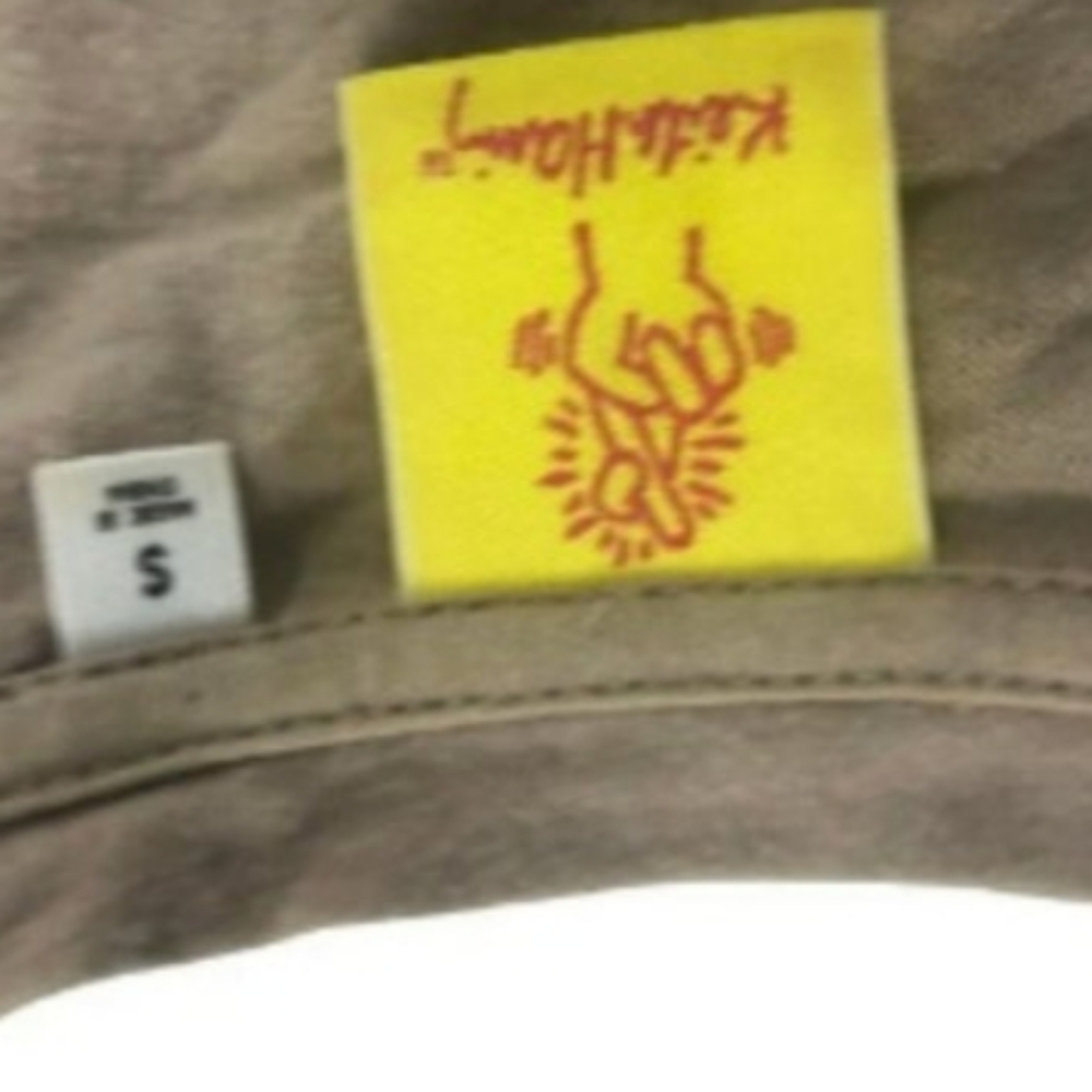 Uniqlo x Keith Haring Crossed Fingers Tee Shirt Short Sleeve Sz S - Picture 2 of 3